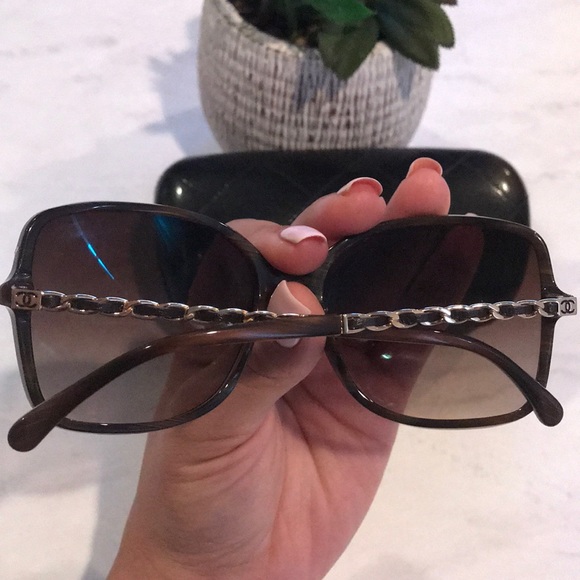 Chanel sunglasses like new! - Picture 8 of 8